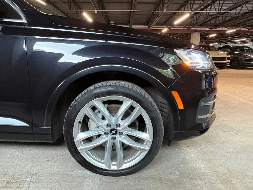 Used 2018 Orca Black Metallic Audi 3.0T Prestige image 11