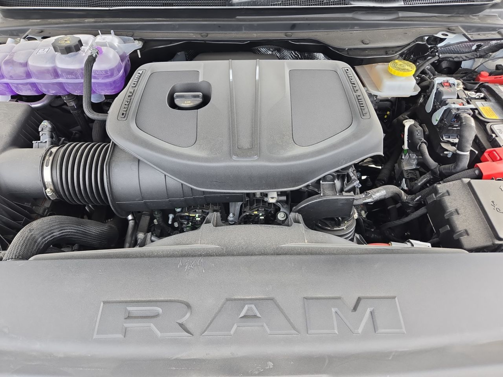 New 2026 Bright White Clear-Coat Exterior Paint RAM Warlock image 40
