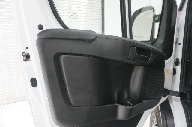 Used 2025 WHITE Ram Tradesman image 14