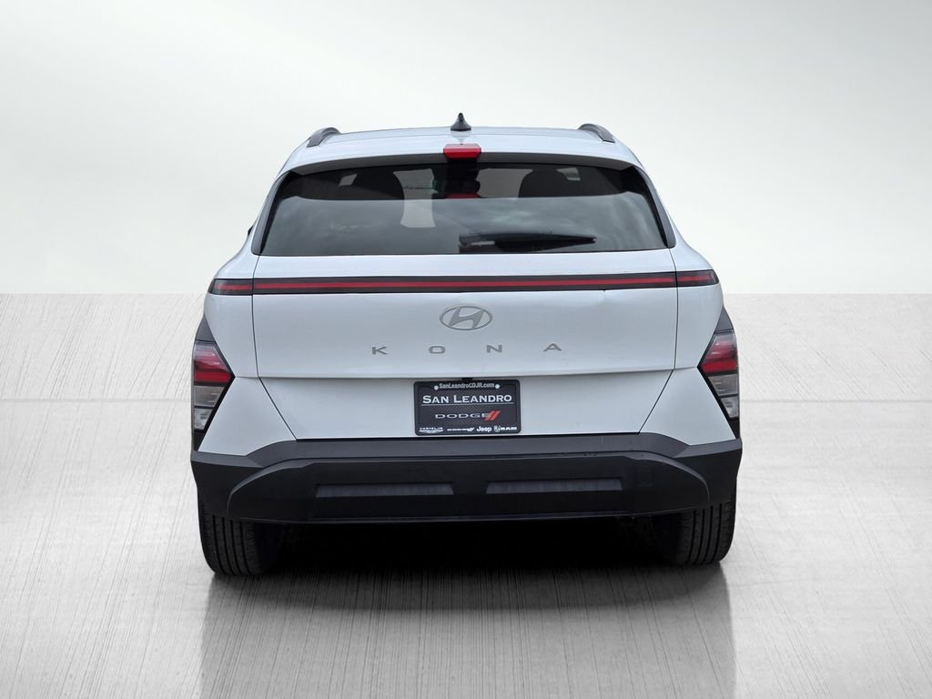 Used 2024 Atlas White Hyundai SEL image 8