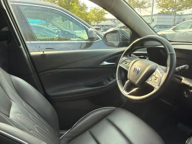 Used 2025 Ebony Twilight Metallic Buick Avenir image 11