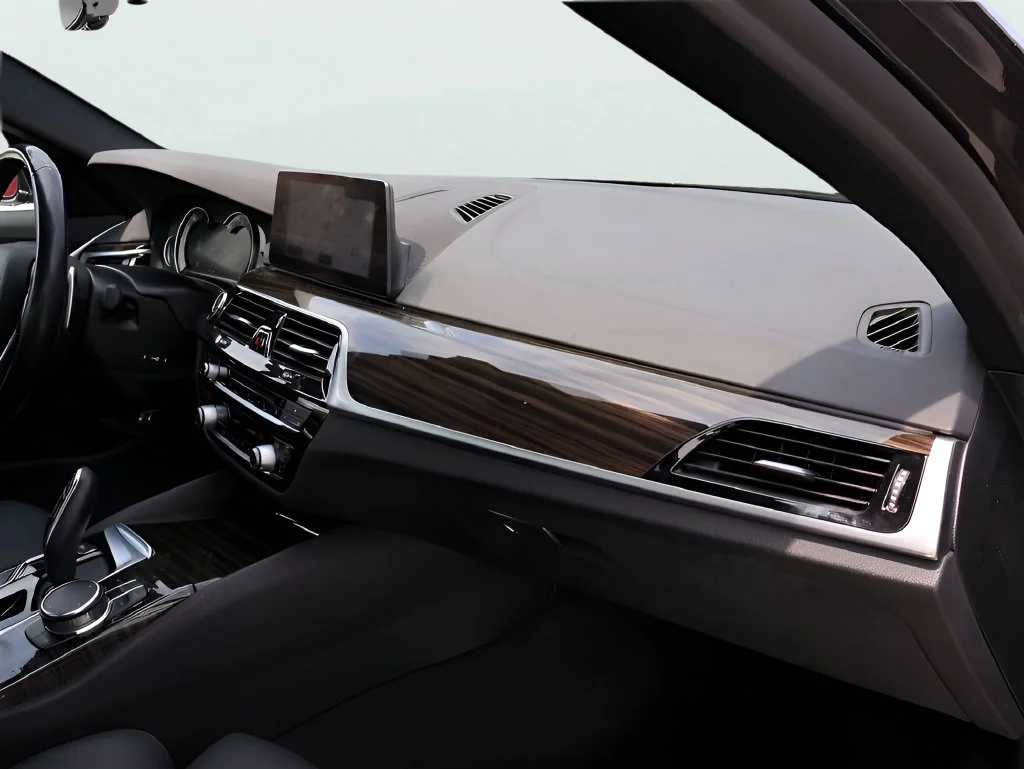 Used 2019 Gray BMW 530i xDrive image 11