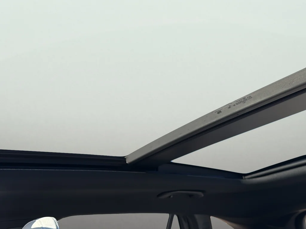 New 2026 Graphite Grey Metallic Mercedes-Benz GLC 300 image 18