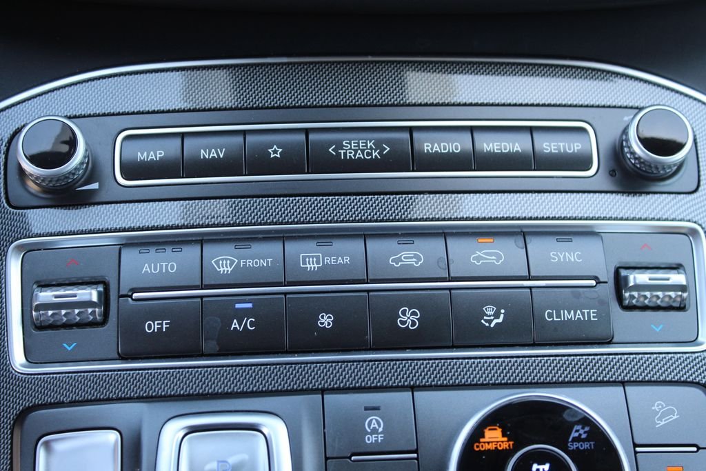 Used 2023 Gray Hyundai Limited image 26