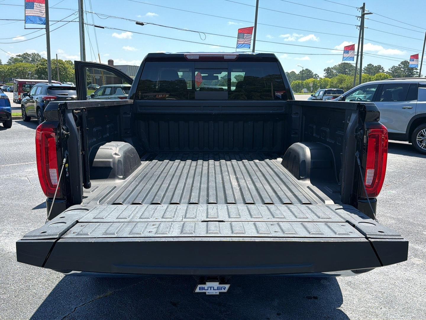Used 2019 Onyx Black GMC SLT image 34