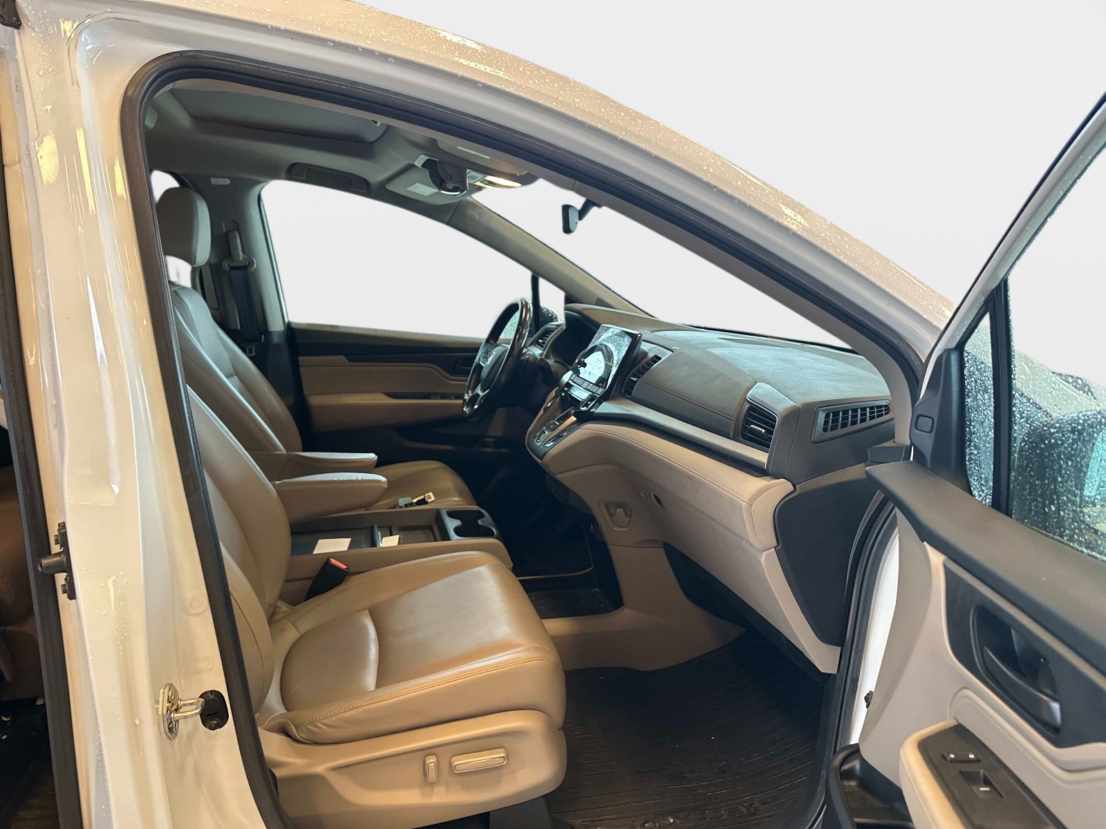 Used 2020 Platinum White Honda EX-L image 7
