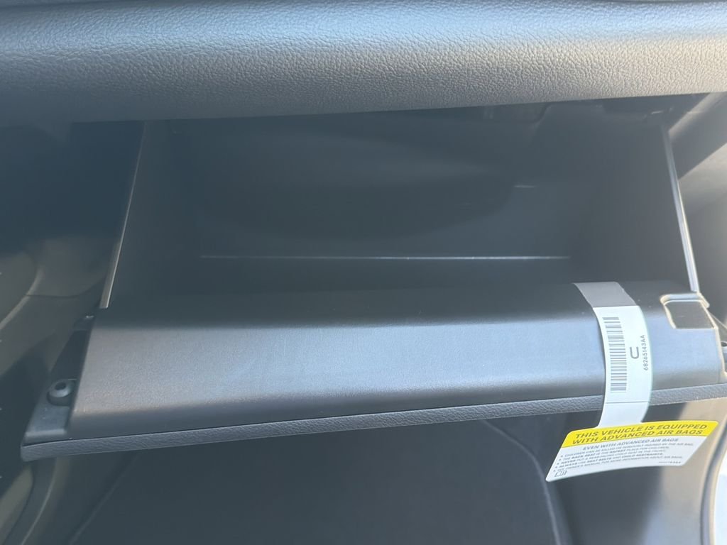 New 2027 White/off-white Chrysler Limited image 27