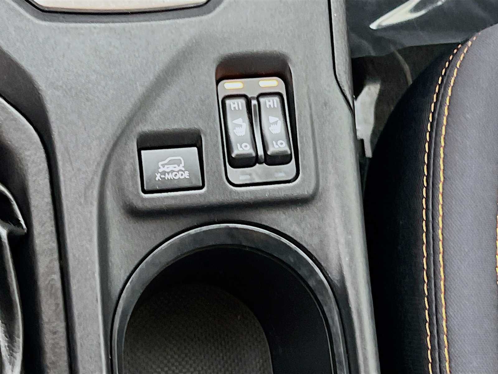Used 2018 Ice Silver Metallic Subaru Premium image 21