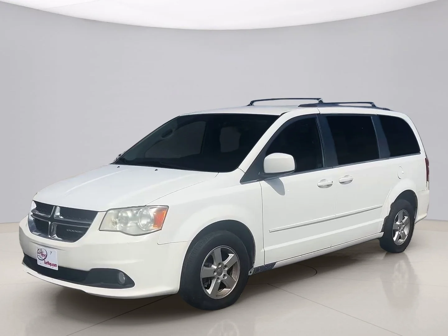 Used 2011 White Dodge CREW image 1
