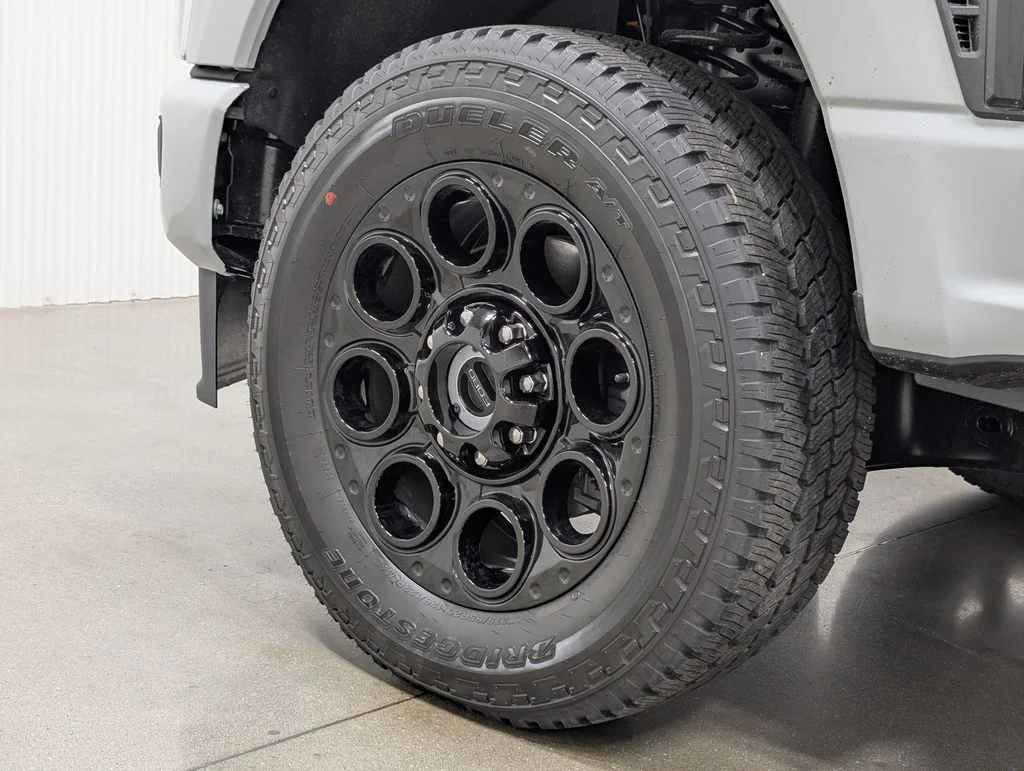 New 2026 Avalanche Ford F-250® Lariat® image 2
