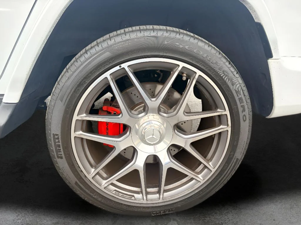 Used 2022 MANUFAKTUR Moonlight White Metallic Mercedes-Benz G63 AMG® image 12