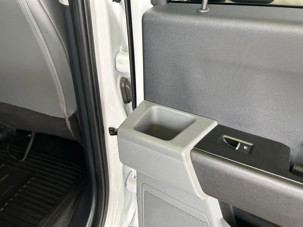 Used 2025 White Ford XL image 34