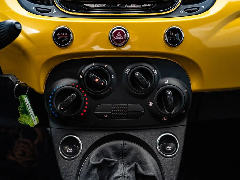 Used 2017 Giallo Moderna Perla (Pearl Yellow Tri-Coat) FIAT Abarth image 33