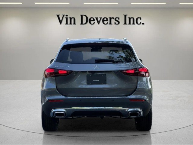 New 2026 GREY Mercedes-Benz GLA 250 image 9