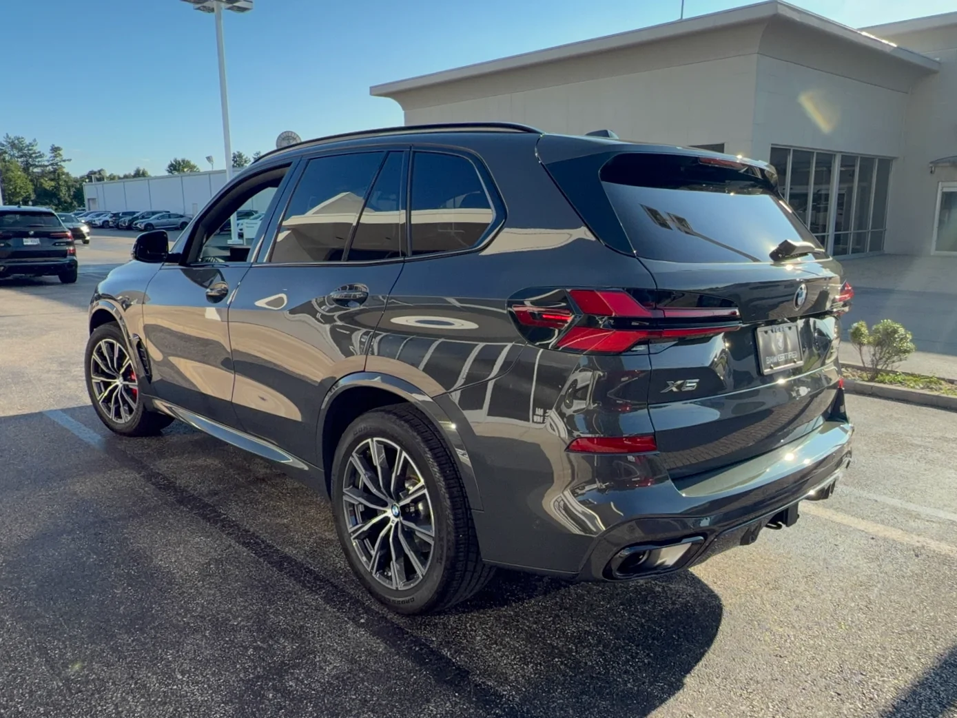 Certified Used 2025 Dravit Grey Metallic BMW xDrive40i image 8