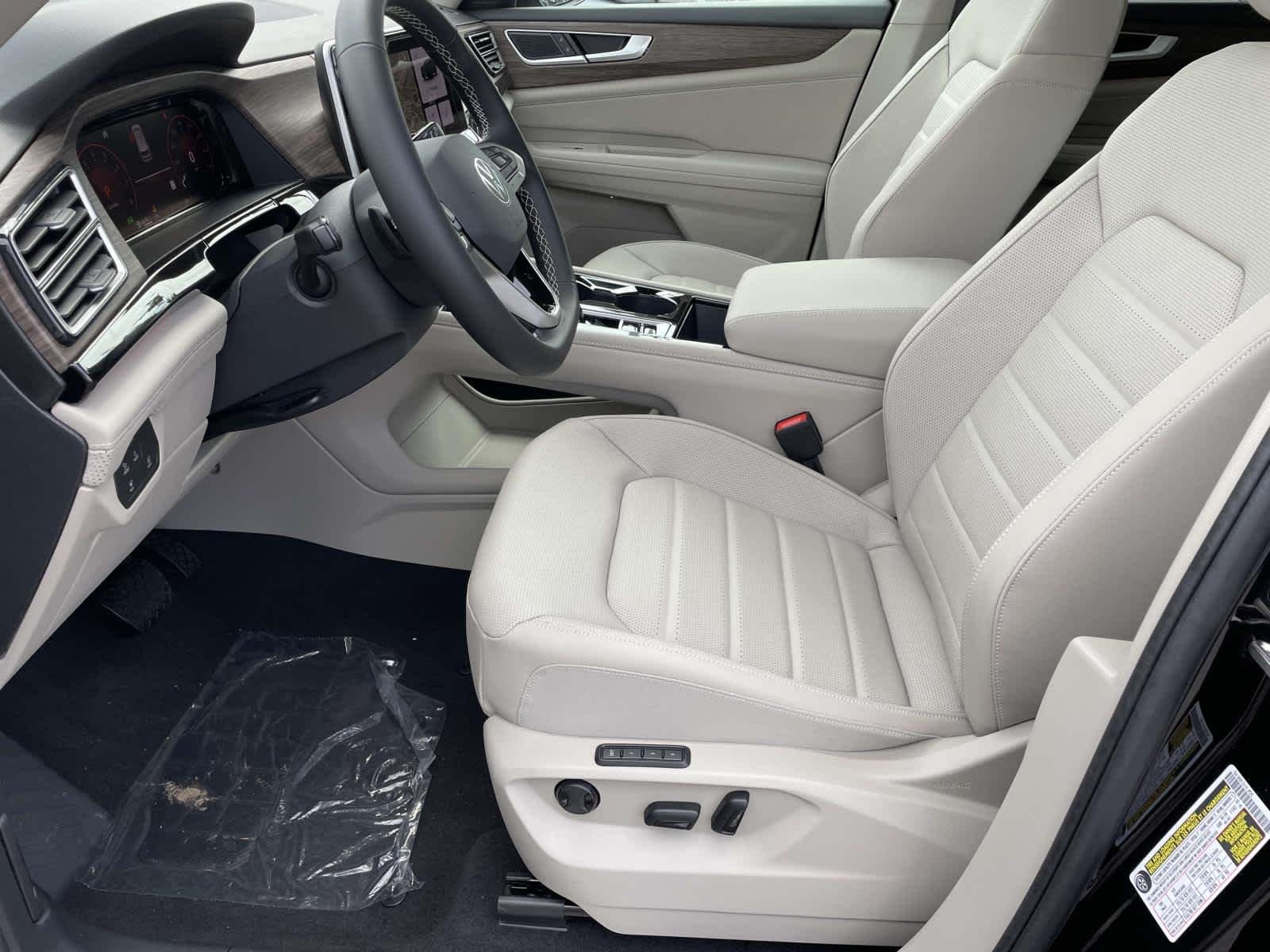 New 2026 Deep Black Pearl Volkswagen 2.0T SEL image 13