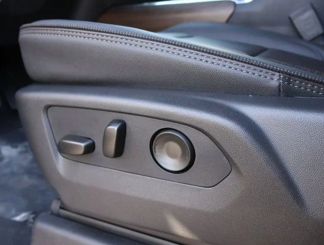 2026 Chevrolet Silverado 2500 HD High Country - Photo 9