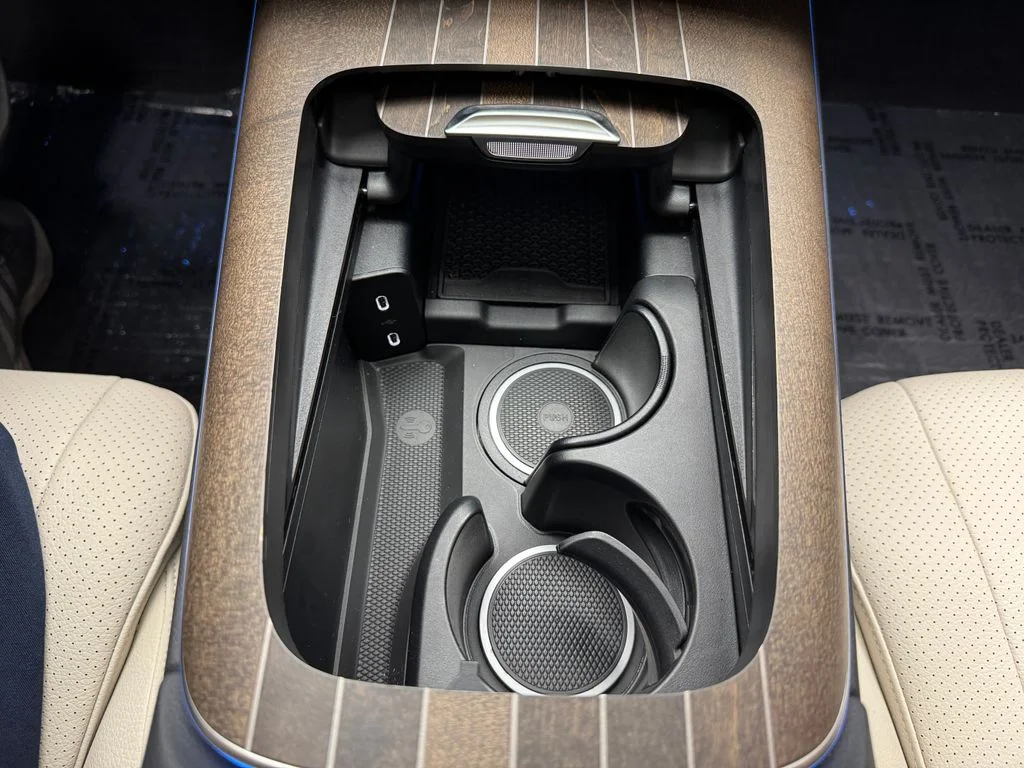 Used 2024 Blue Mercedes-Benz E 350 image 19