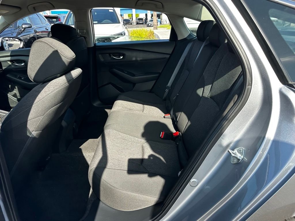 Used 2023 Silver Honda LX image 20