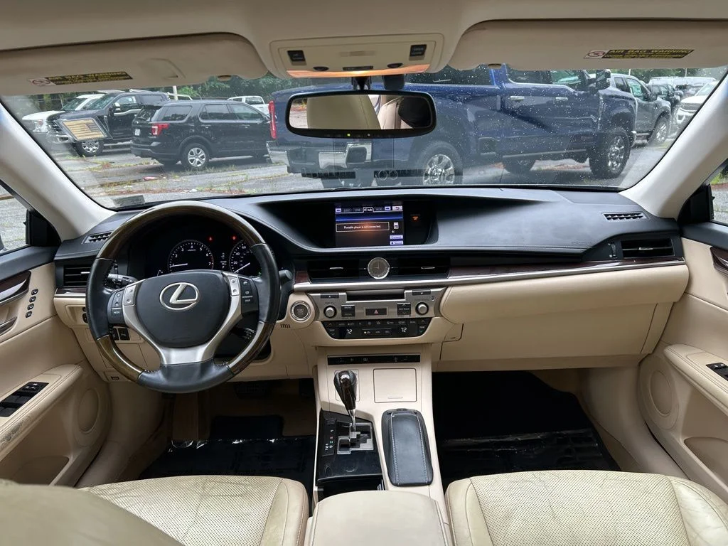 Used 2013 Gray Lexus 350 image 27