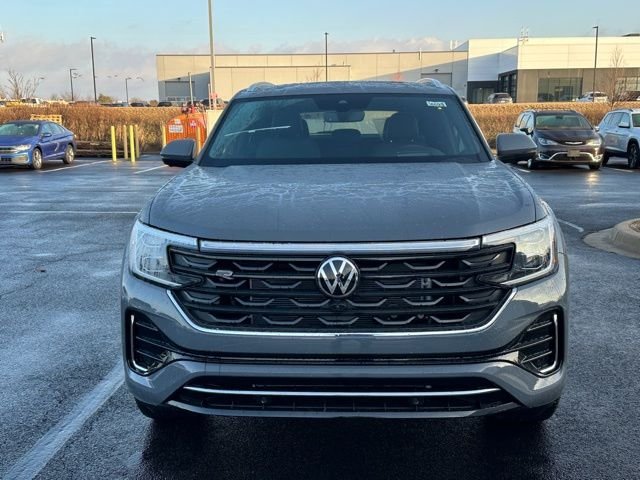 New 2026 Pure Gray Volkswagen 2.0T SEL Premium R-Line image 2