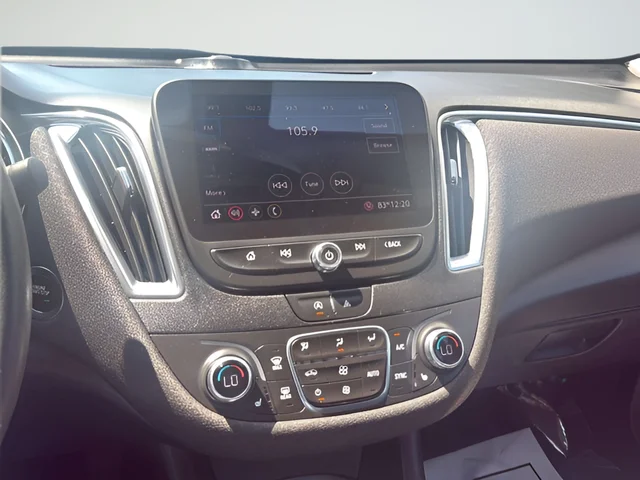 Used 2020 Gray Chevrolet LT image 14