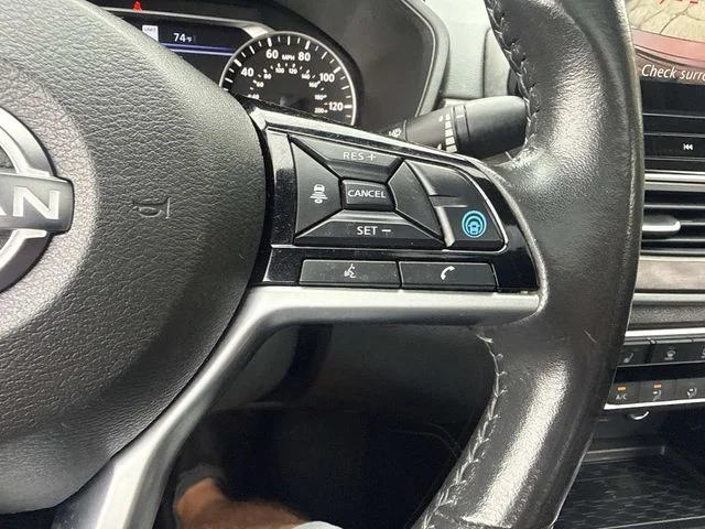Used 2024  Nissan 2.5 SV image 31
