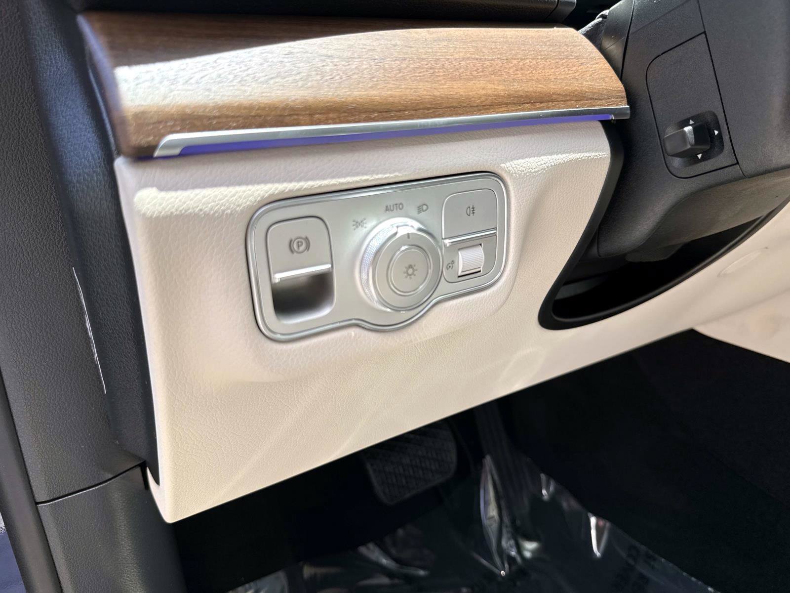 New 2026 Twilight Blue Metallic Mercedes-Benz 350 SUV image 21