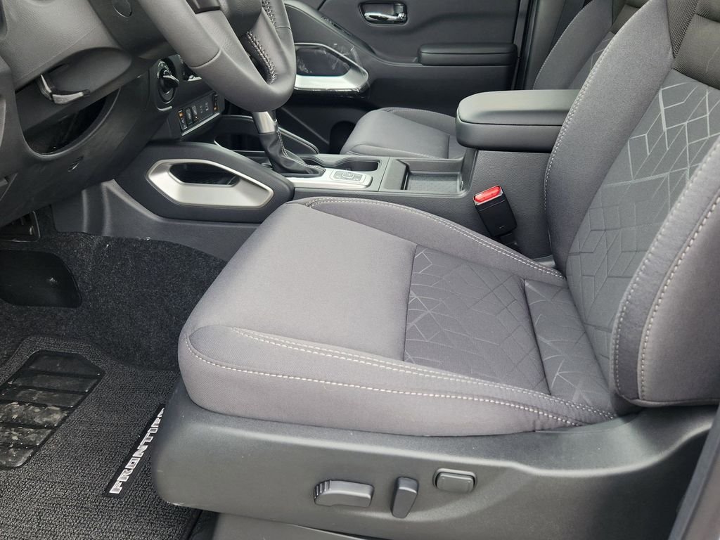 2026 Nissan Frontier SV - Photo 12