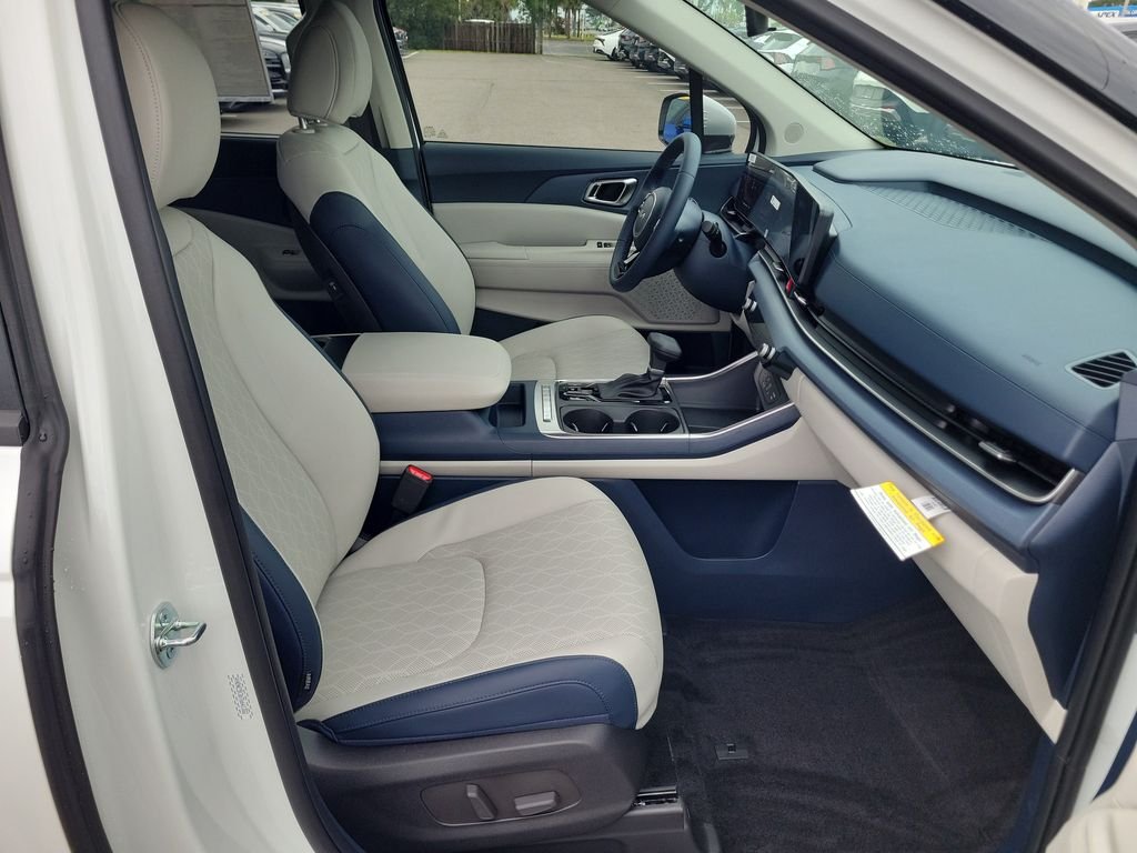 New 2026 White Kia EX image 7