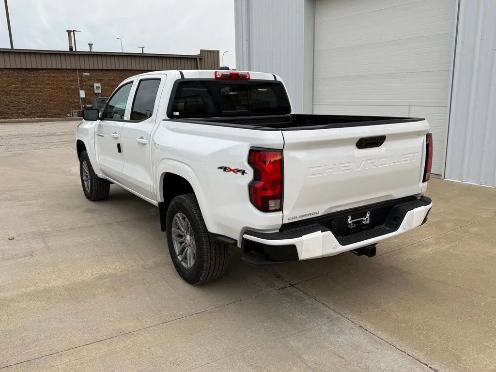 New 2026 White Chevrolet LT image 6