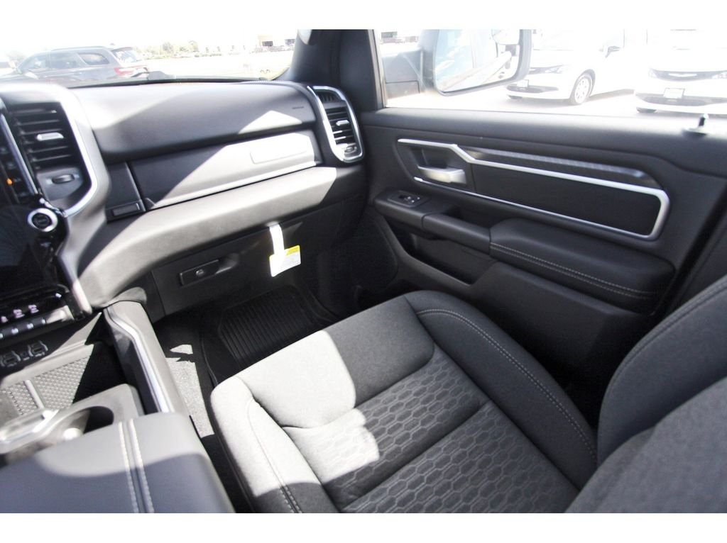 New 2026 Granite Crystal Metallic Clear-Coat Exterior Paint RAM Big Horn/Lone Star image 10