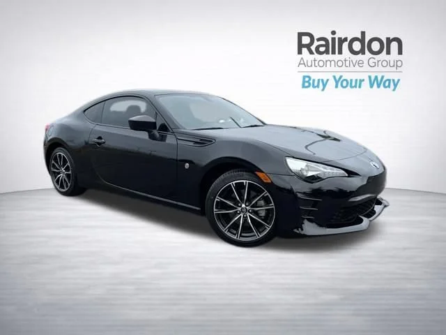 Used 2020 Raven Toyota  image 1