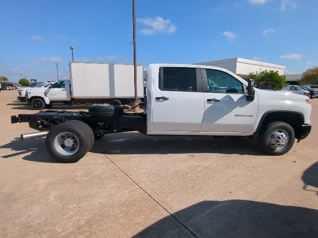 New 2026 Summit White Chevrolet Work Truck image 25
