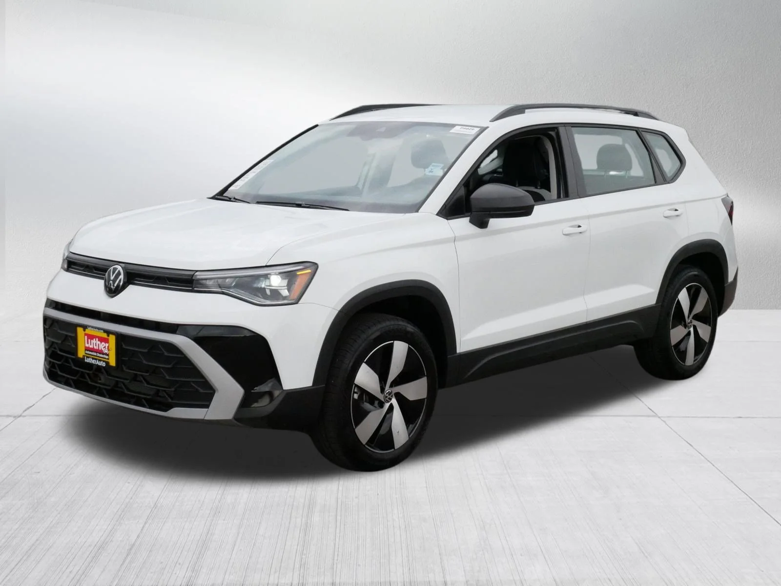 Used 2025 Pure White Volkswagen S image 3