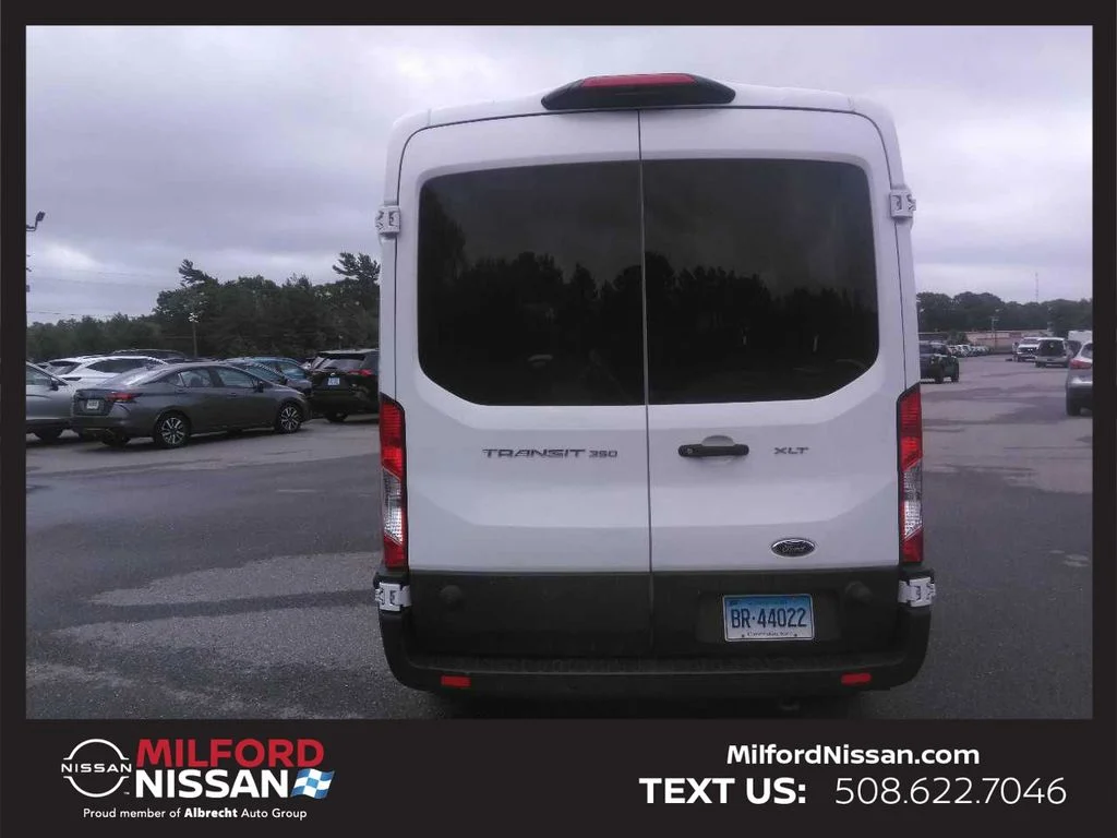 Used 2024 White Ford XLT image 4