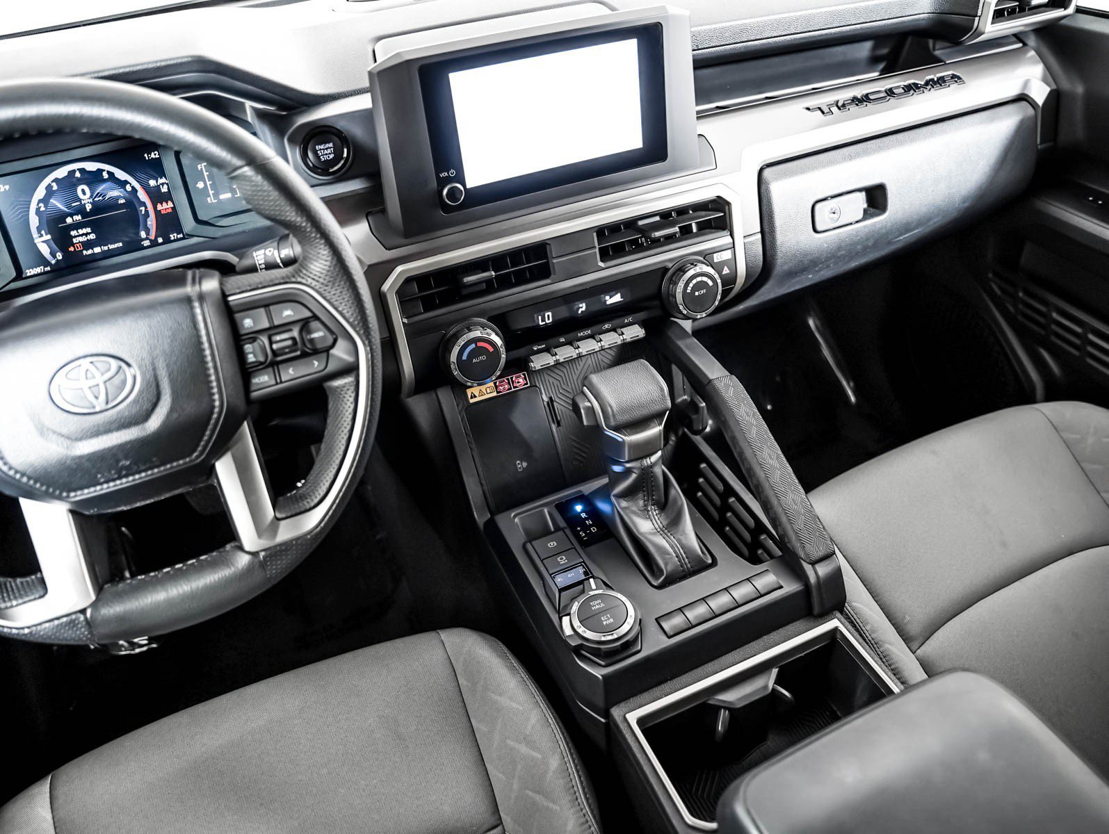 Used 2024 Ice Cap Toyota  image 17