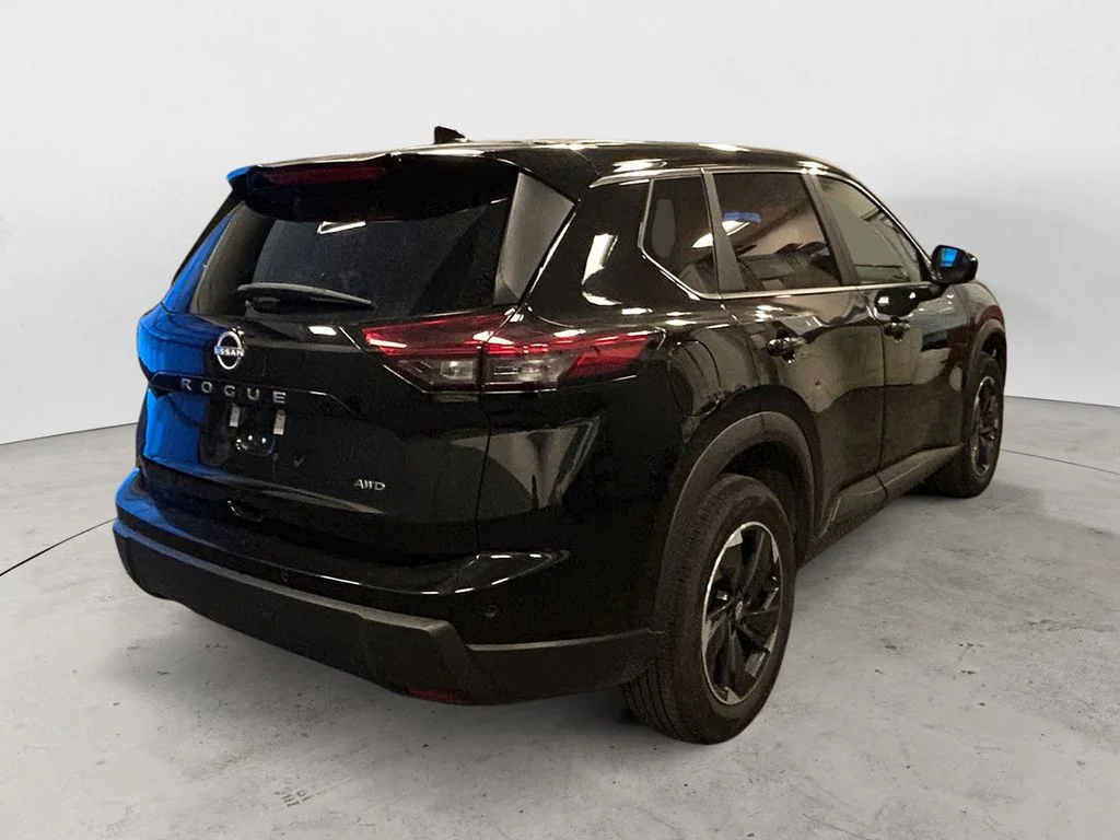 Used 2025 Super Black Nissan SV image 6