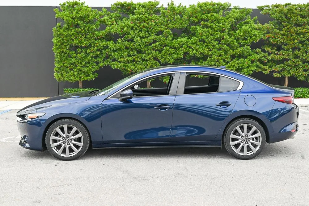Used 2019 Blue Mazda Preferred image 7