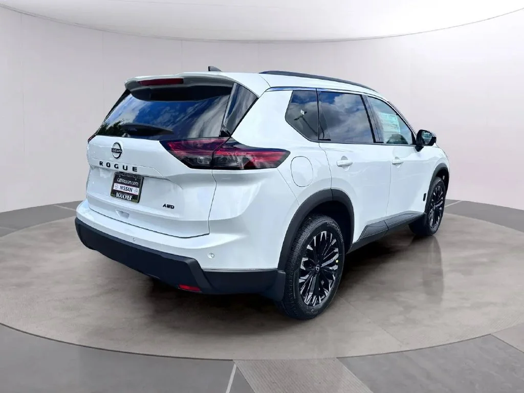 New 2026 Everest White Pearl Tricoat Nissan Dark Armor image 3