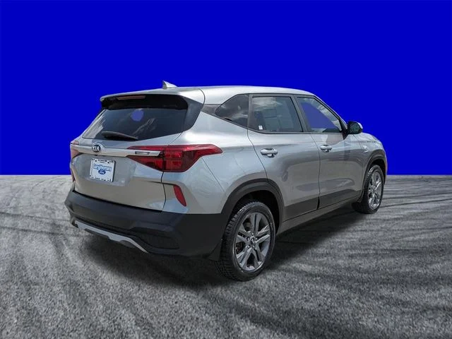 Certified Used 2021 Steel Gray Kia LX image 4