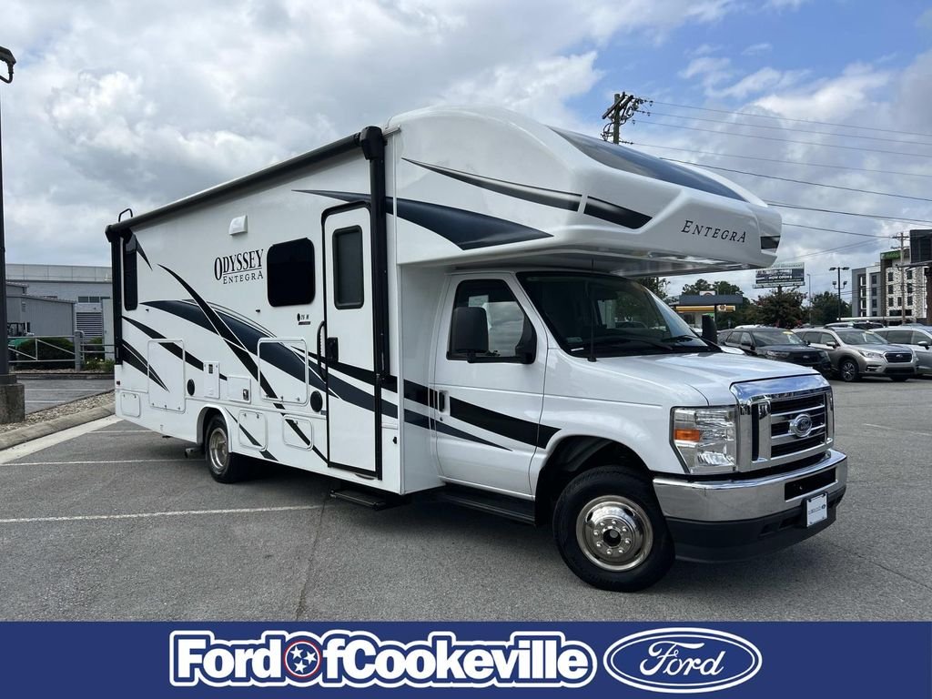 Used 2025 Oxford White Ford Base image 2