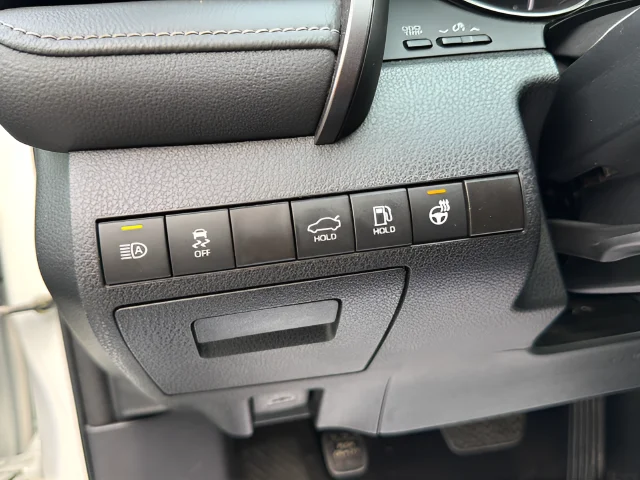 Used 2024  Toyota  image 33