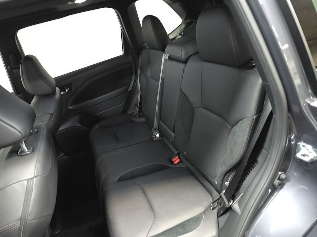 2025 Subaru Forester Touring - Photo 32
