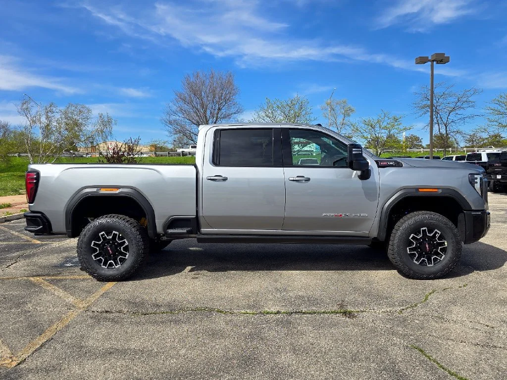 2026 GMC Sierra 2500HD AT4X - Photo 10