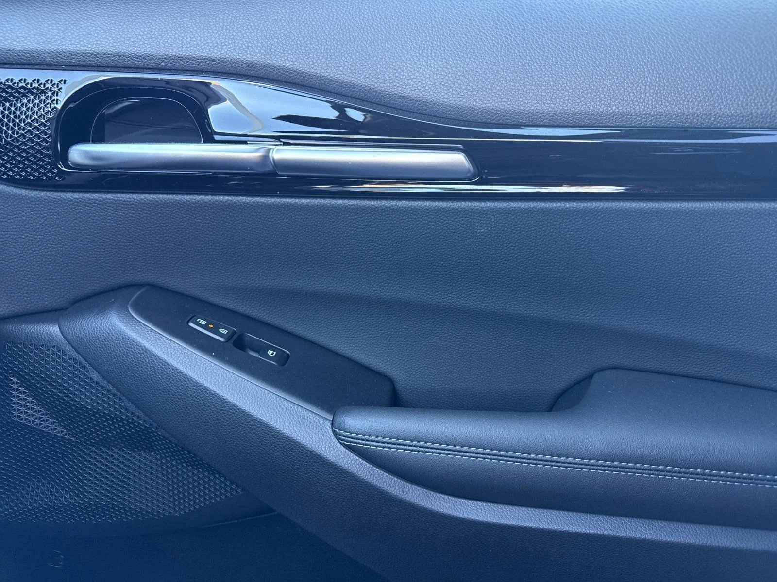 New 2026 Gray Kia EX image 19