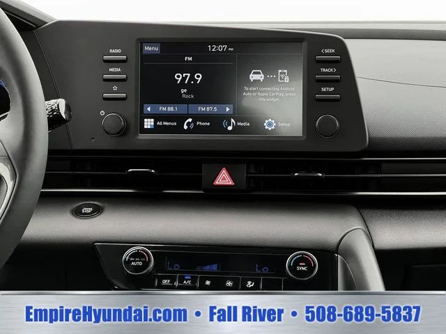 Used 2025 Blue Hyundai SEL Sport image 19