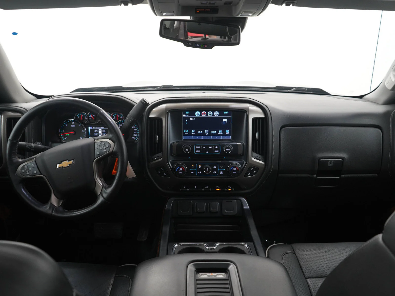 Used 2018 GRAPHITE METALLIC Chevrolet High Country image 16