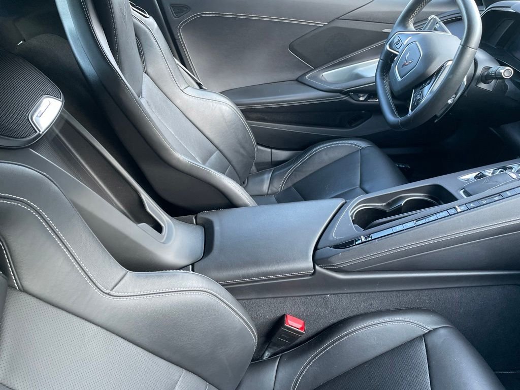 Used 2021 Yellow Metallic Chevrolet Stingray image 13