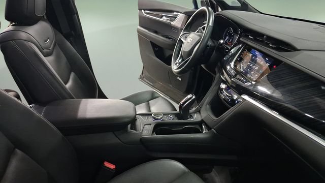 Used 2024 Stellar Black Metallic Cadillac Premium Luxury image 20